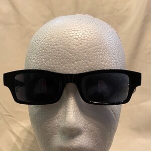 Cami NYC Black Rectangular Sunglasses which are very light in weight